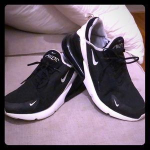 Nike Air Max 270